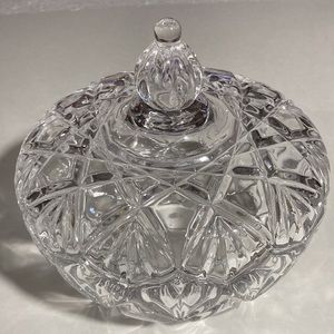 MIKASA BEAUTIFUL CRYSTAL NEW CANDY DISH